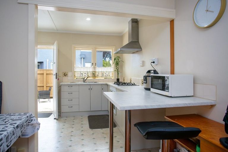 Photo of property in 3b Vogel Street, Cambridge, 3434