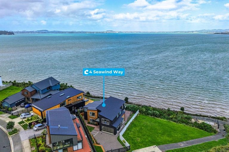 Photo of property in 4 Seawind Way, Hobsonville, Auckland, 0616