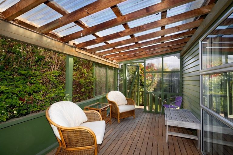 Photo of property in 4 Kent Street, Kingston, Athol, 9793