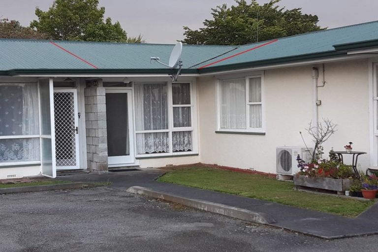 Photo of property in 4/93 Ruahine Street, Roslyn, Palmerston North, 4414