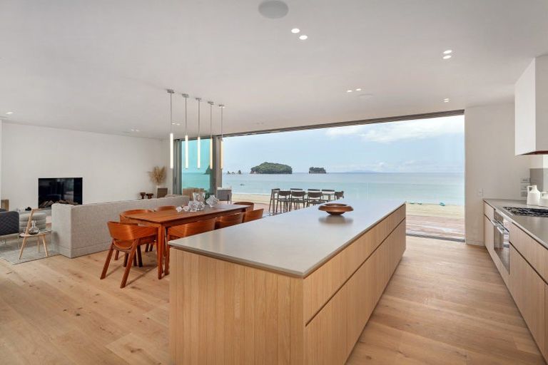 Photo of property in 100 Pipi Road, Whangamata, 3620