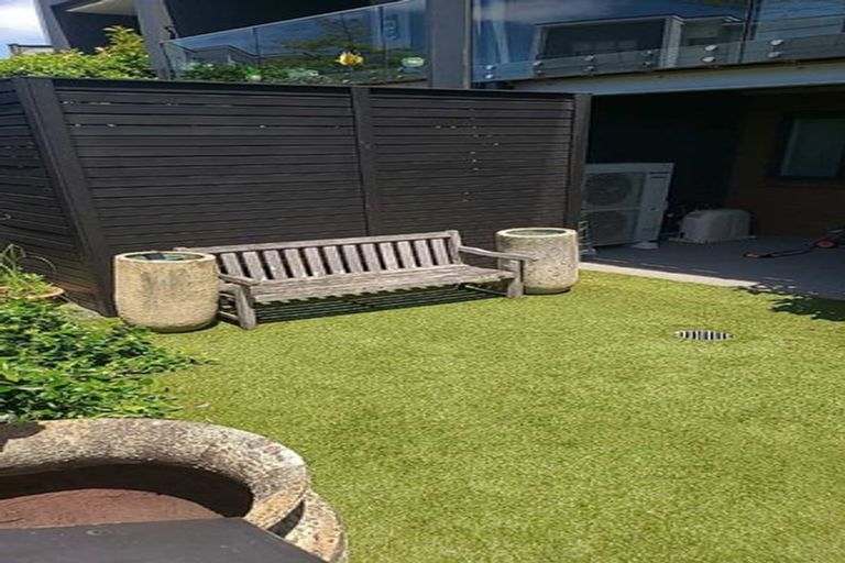 Photo of property in 74 Te Oneroa Way, Long Bay, Auckland, 0630