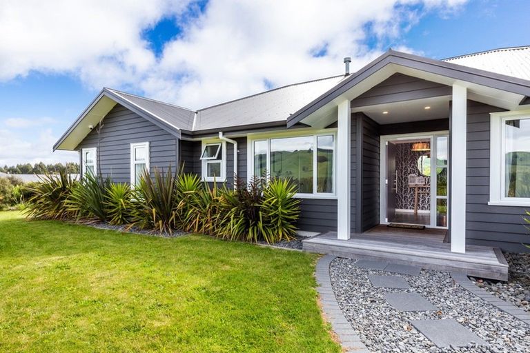 Photo of property in 6 Oakdale Drive, Kinloch, Taupo, 3377