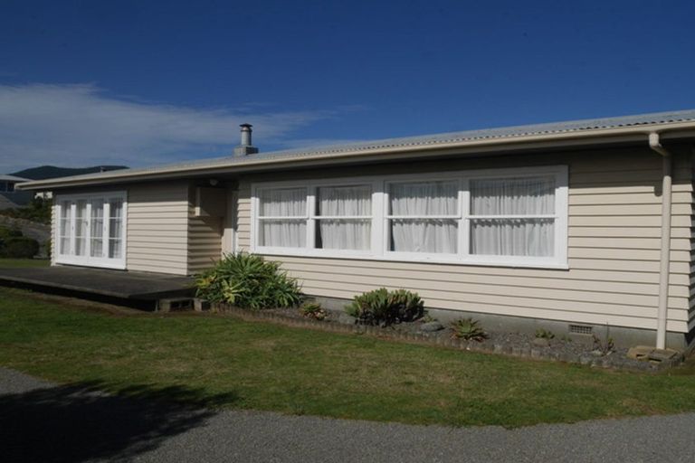 Photo of property in 15 Hillcrest Road, Raumati South, Paraparaumu, 5032