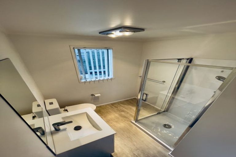 Photo of property in 1/15 Marina Road, Torbay, Auckland, 0630