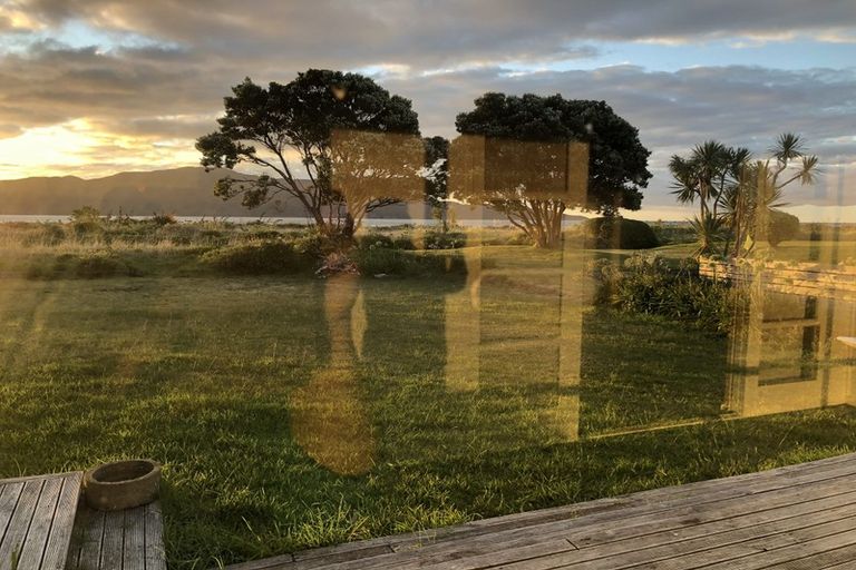 Photo of property in 101 Manly Street, Paraparaumu Beach, Paraparaumu, 5032