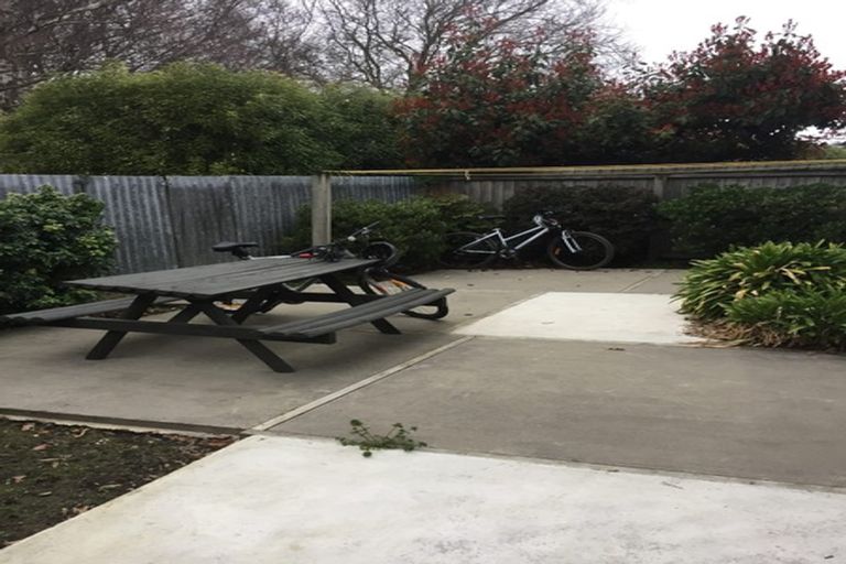 Photo of property in 136a Waimairi Road, Ilam, Christchurch, 8041