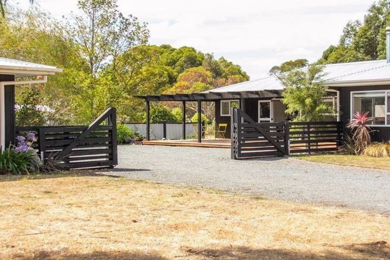 Photo of property in 97-99 Dublin Street, Martinborough, 5711