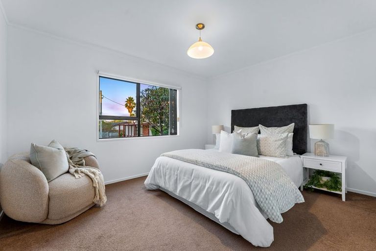 Photo of property in 3/5a Tobruk Crescent, Milford, Auckland, 0620