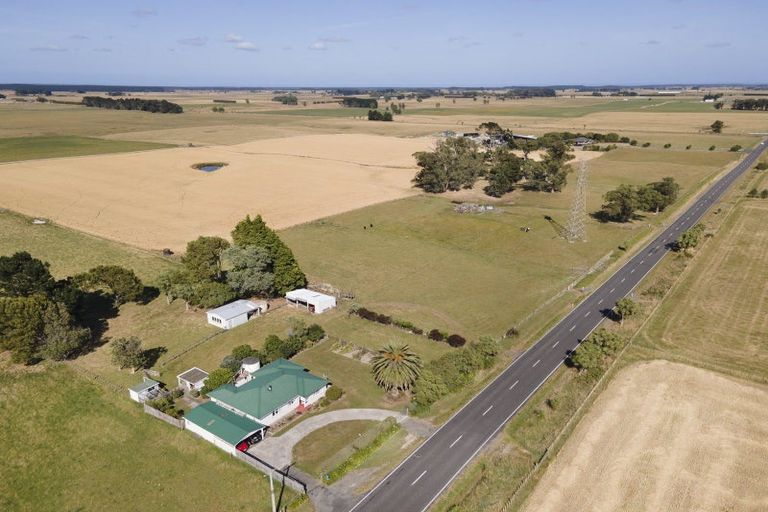Photo of property in 561 Makirikiri Road, Marton, 4789