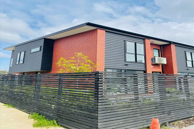 Photo of property in 2 Shortfin Place, Flat Bush, Auckland, 2019