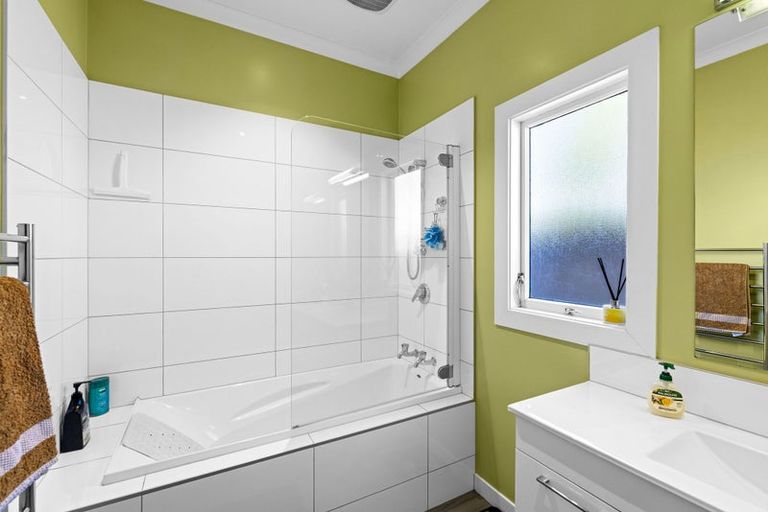 Photo of property in 35a Ayers Street, Rangiora, 7400