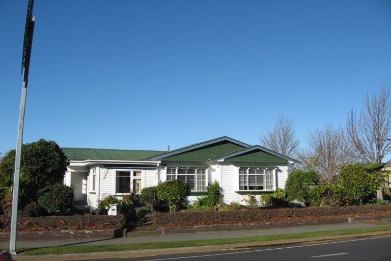 Photo of property in 166 Main North Road, Redwood, Christchurch, 8051