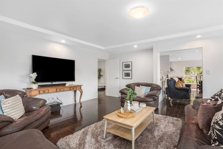 Photo of property in 75 Mercury Way, Whitby, Porirua, 5024