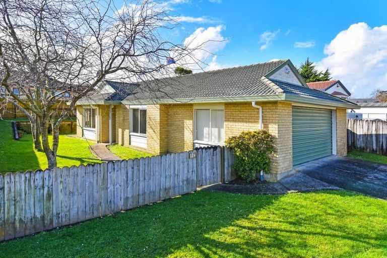 Photo of property in 1/12 Rhine Place, Weymouth, Auckland, 2103