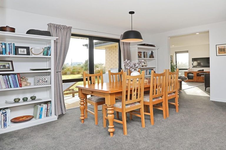 Photo of property in 81 Watt Road, Otatara, Invercargill, 9879