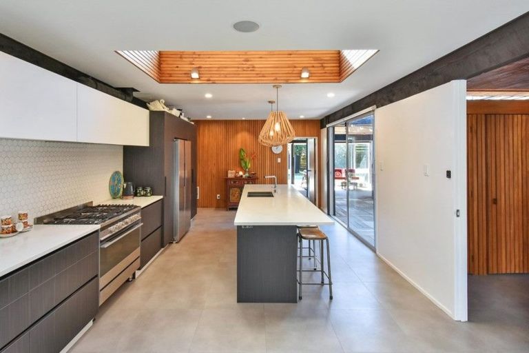 Photo of property in 28 Kahurangi Place, Snells Beach, 0920