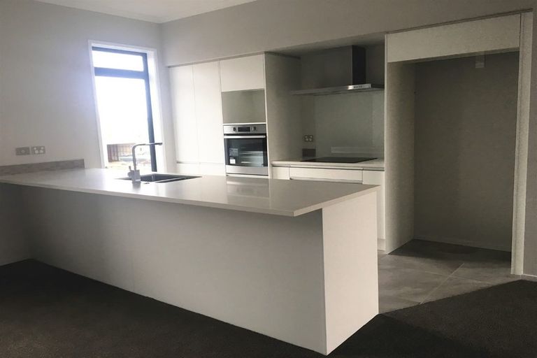 Photo of property in 83a Hobsonville Point Road, Hobsonville, Auckland, 0616