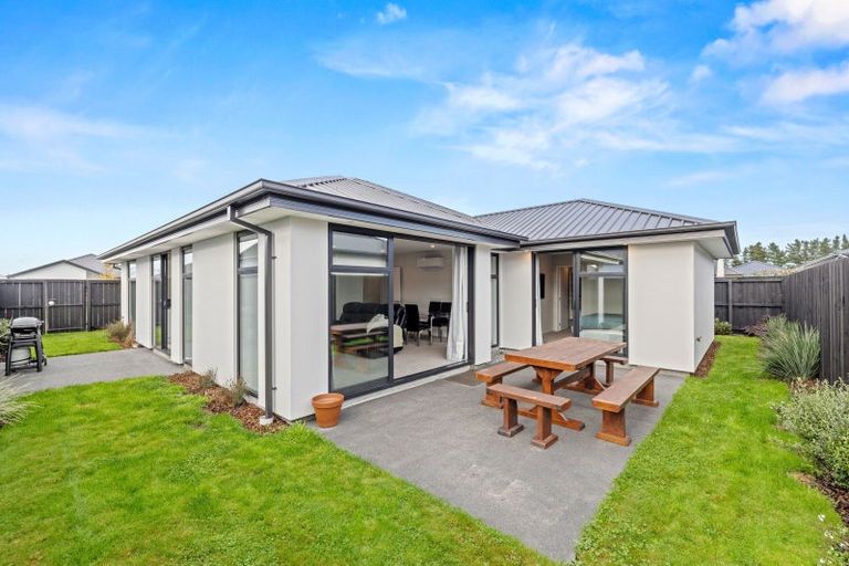 Photo of property in 7 Borthwick Street, Belfast, Christchurch, 8051