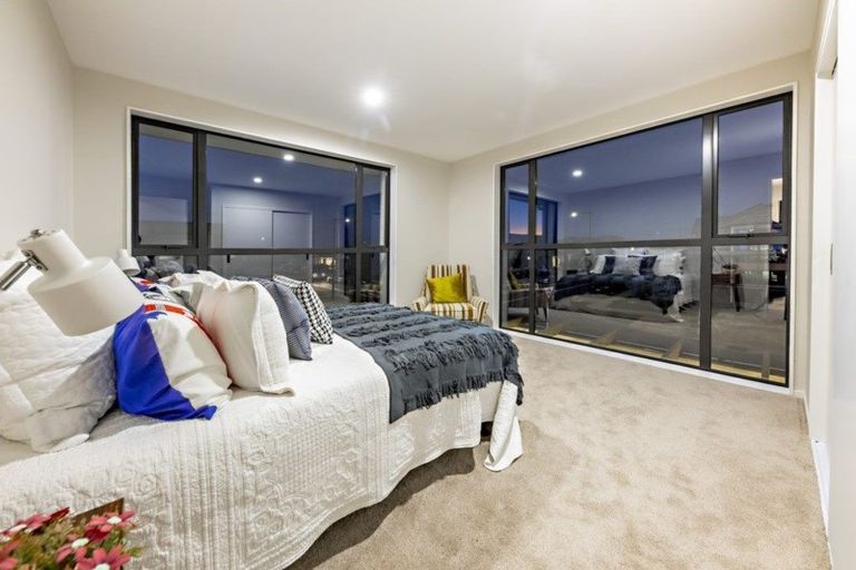 Photo of property in 8 Hollowout Street, Takanini, 2112