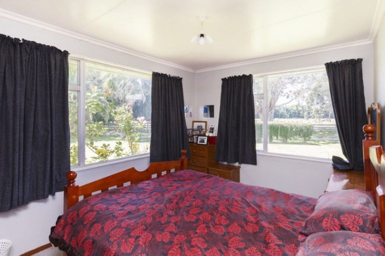 Photo of property in 281 Hoihere Road, Tiakitahuna, Palmerston North, 4477