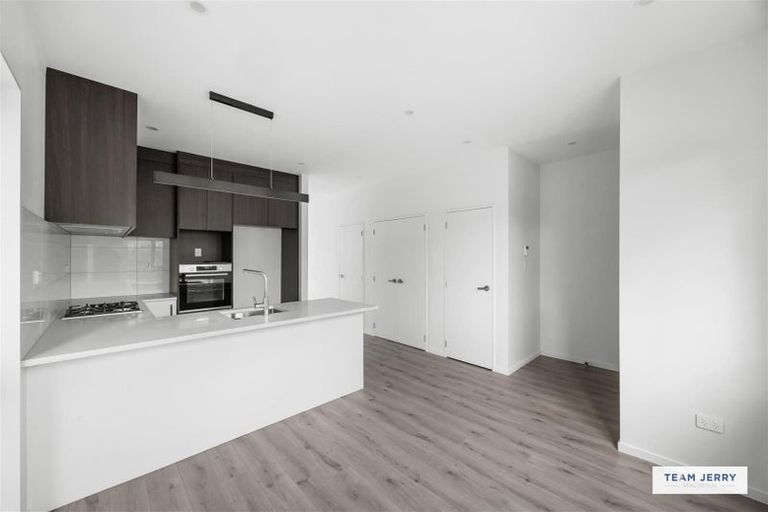 Photo of property in 137 Grove Road, Papakura, 2110