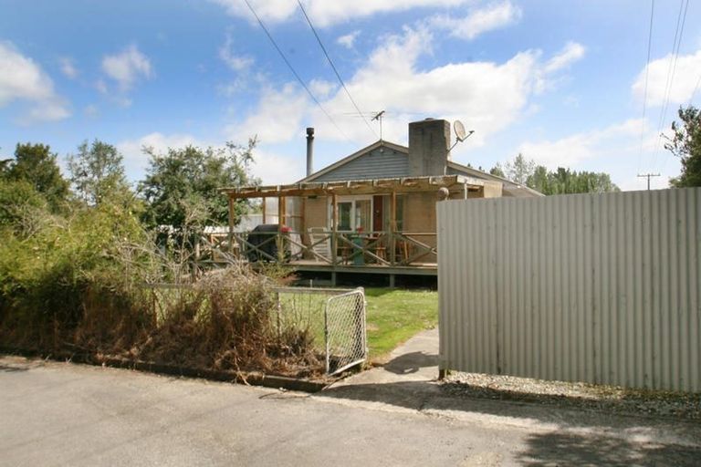 Photo of property in 3276 Waikouaiti-waitati Road, Karitane, Waikouaiti, 9471