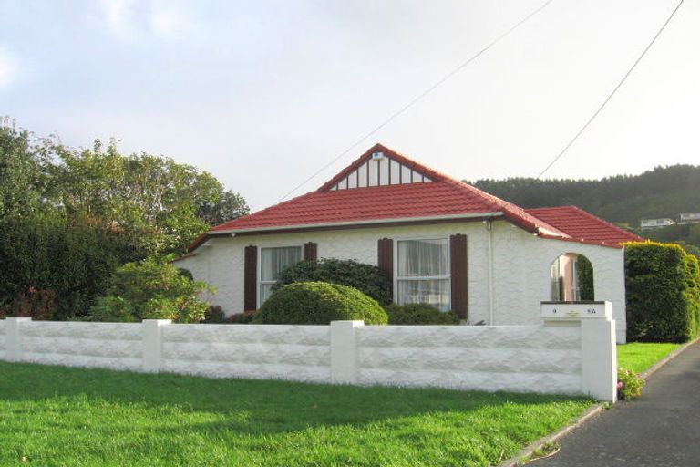 Photo of property in 9 Findlay Street, Tawa, Wellington, 5028