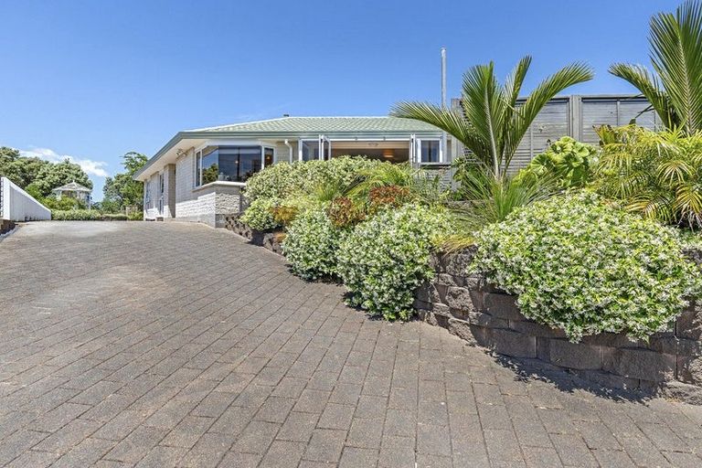 Photo of property in 8 Chatswood Grove, Fitzroy, New Plymouth, 4312