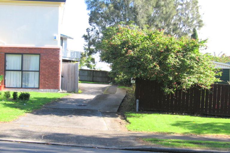 Photo of property in 2/3 Eterna Place, Clover Park, Auckland, 2019