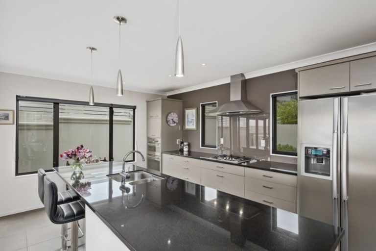 Photo of property in 105 Waikite Road, Welcome Bay, Tauranga, 3175