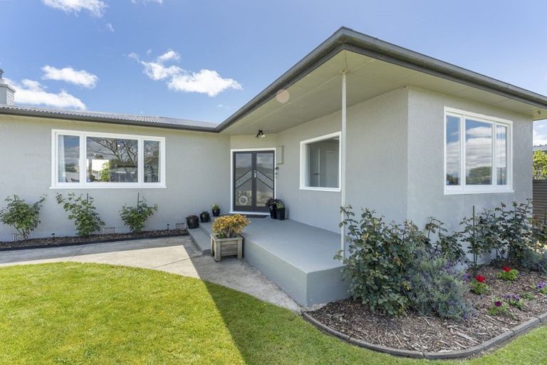 Photo of property in 3 Aberdeen Avenue, Takaro, Palmerston North, 4412