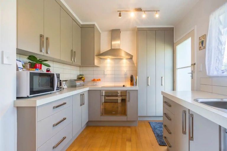 Photo of property in 1/196 Kitchener Road, Pukekohe, 2120