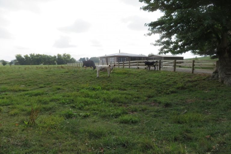 Photo of property in 30 Hetherington Road, Tirau, 3485