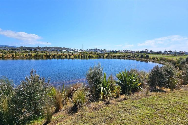 Photo of property in 106 Takapu Close, Matarangi, 3592