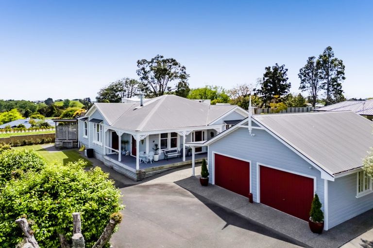 Photo of property in 416 Frankley Road, Hurdon, New Plymouth, 4310