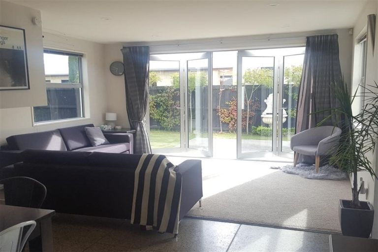 Photo of property in 41 Riverwood Boulevard, Redwood, Christchurch, 8051