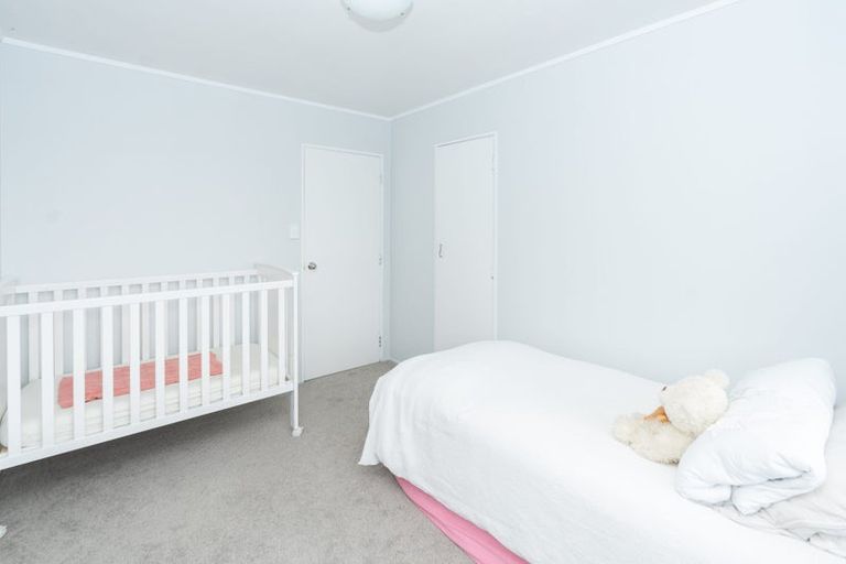 Photo of property in 2 Millar Place, Nawton, Hamilton, 3200