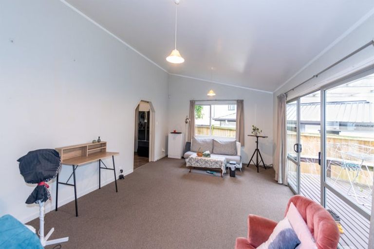 Photo of property in 9 Pinehurst Place, Wattle Downs, Auckland, 2103