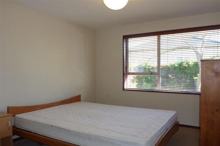 Photo of property in 2/38 Lyndon Street, Riccarton, Christchurch, 8041