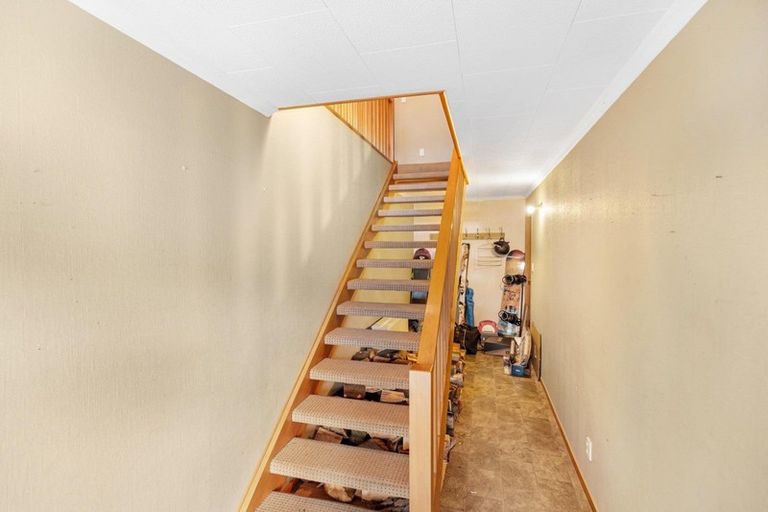 Photo of property in 28a Lake Avenue, Frankton, Queenstown, 9300