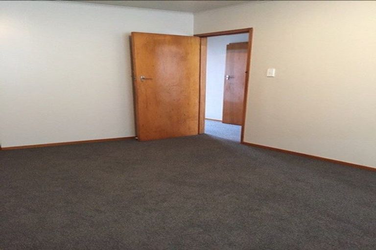 Photo of property in 2/402 Lyndon Road West, Hastings, 4122