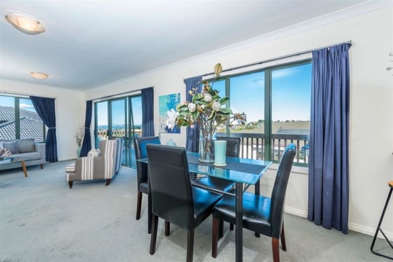 Photo of property in 153c Hobsonville Road, West Harbour, Auckland, 0618