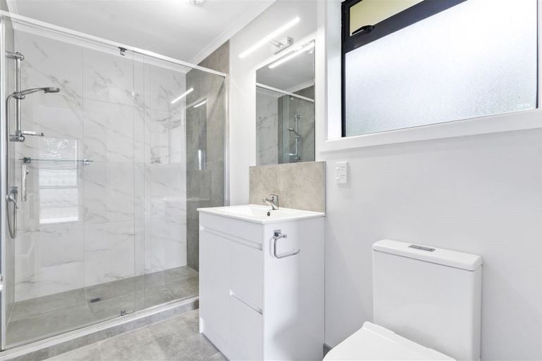 Photo of property in 24 Caltra Place, East Tamaki, Auckland, 2016