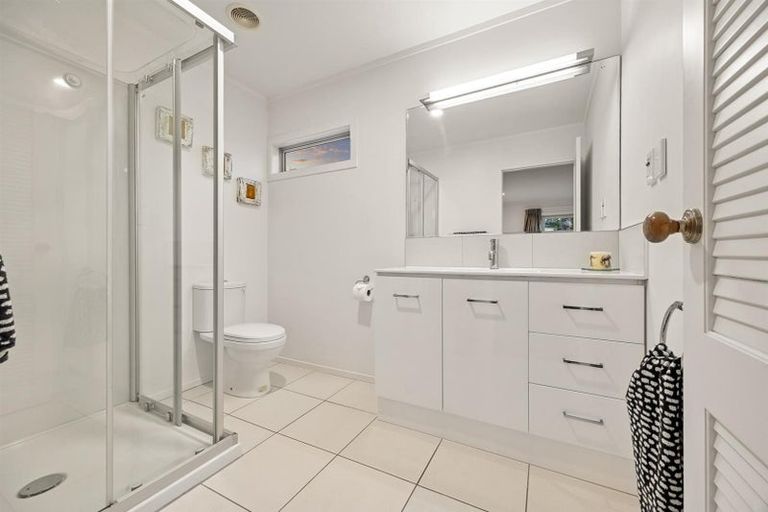 Photo of property in 145 Hanham Road, Kumeu, 0891