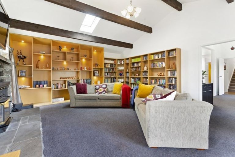 Photo of property in 10 Burnett Street, Oxford, 7430