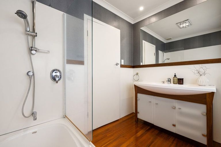 Photo of property in 75 Casey Avenue, Fairfield, Hamilton, 3214