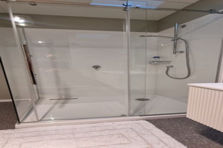 Photo of property in 1/9 Napoleon Avenue, Milford, Auckland, 0620