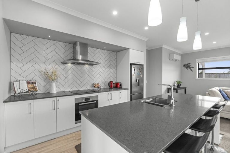 Photo of property in 130 Coast Boulevard, Papamoa Beach, Papamoa, 3118