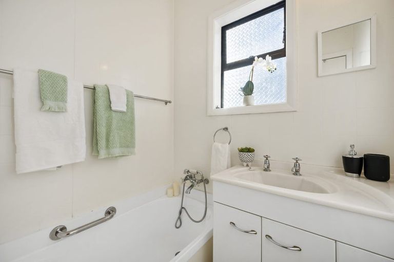 Photo of property in 13 Fife Lane, Miramar, Wellington, 6022